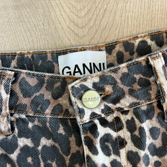 Ganni Leopard Jeans - Picture 3 of 7